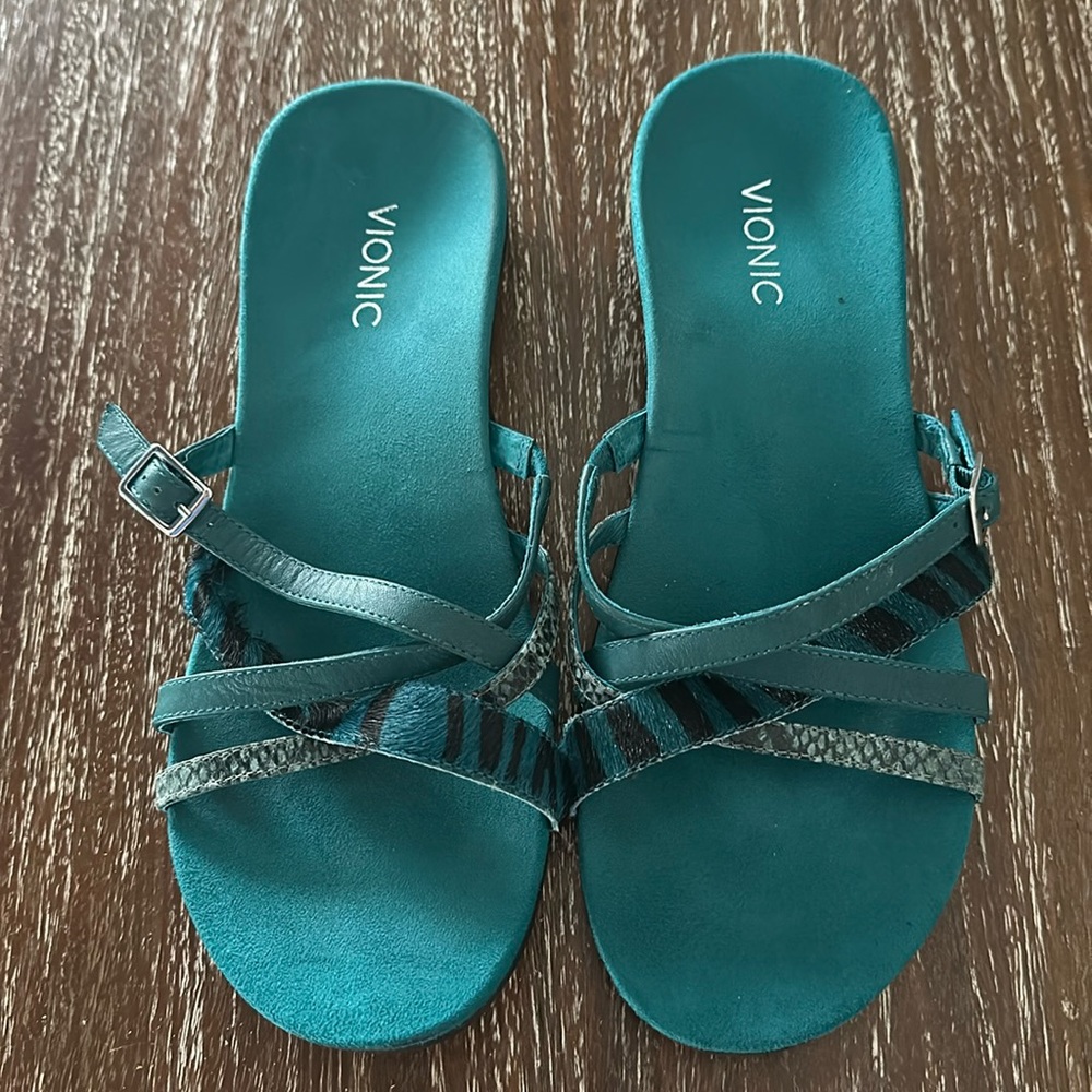 Vionic sandals new size 11